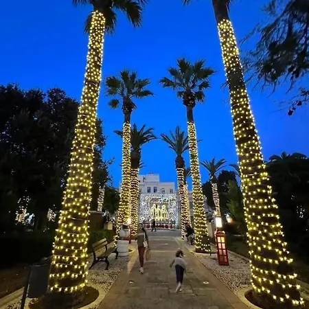 Cherry Blossom Courtyard-5min Walk To Centre 公寓 维多利亚