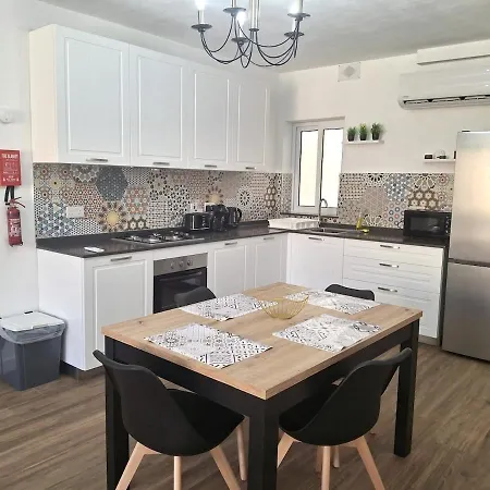 Cherry Blossom Courtyard-5min Walk To Centre 公寓 *