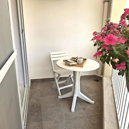 Cherry Blossom Courtyard-5min Walk To Centre Apartamento *
