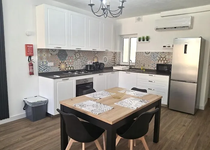 Cherry Blossom Courtyard-5min Walk To Centre Apartamento *