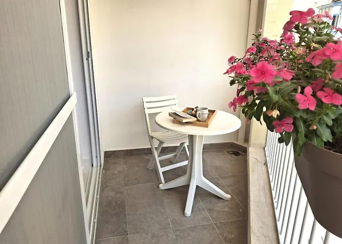 Cherry Blossom Courtyard-5min Walk To Centre Apartamento *