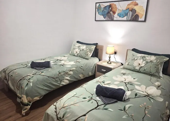 Cherry Blossom Courtyard-5min Walk To Centre * Victoria