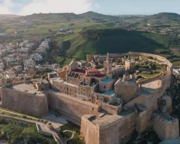 Cherry Blossom Courtyard-5min Walk To Centre