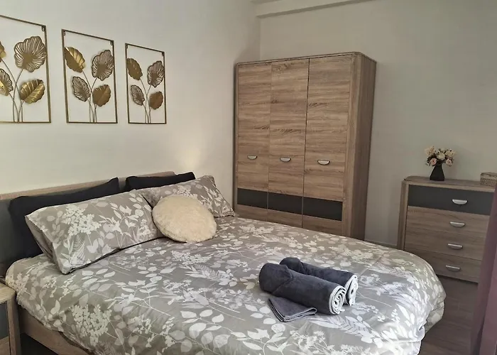 Cherry Blossom Courtyard-5min Walk To Centre