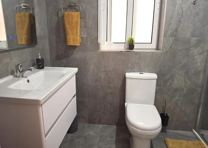 Apartamento Cherry Blossom Courtyard-5min Walk To Centre *